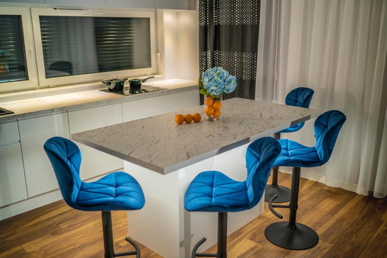 Apartament W Cieplicach Comfort Jelenia Góra Buitenkant foto