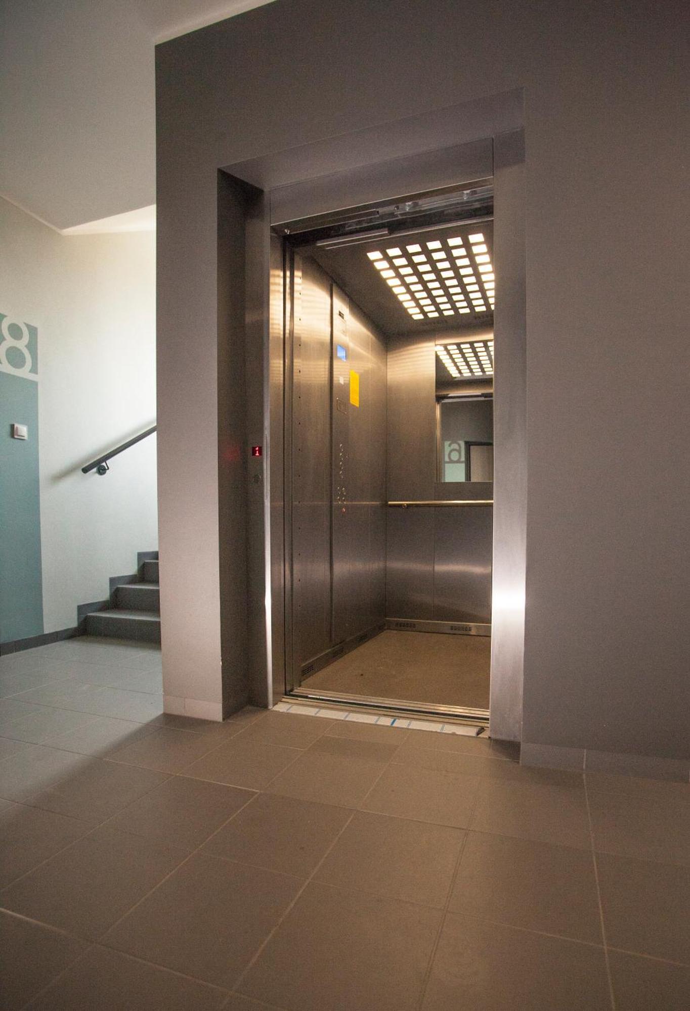 Apartament W Cieplicach Comfort Jelenia Góra Buitenkant foto